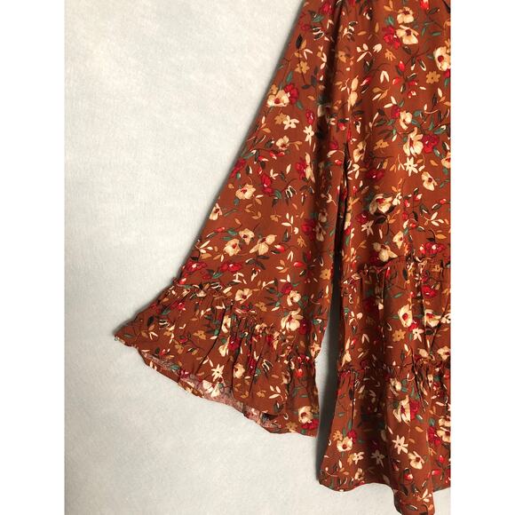 Floral & Ivy Flounce Sleeve Top Women's Large Floral Tiered Brown NEW - Picture 2 of 7